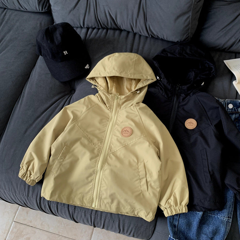 Casual hooded windbreaker for boys in spring and autumn baby jacket