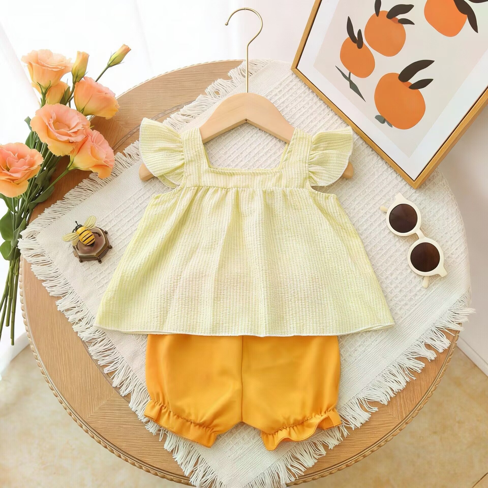 Baby Summer Clothes Bee Embroidery Shorts Set, Infant Square Neck Doll Shirt with Ruffle Pants Two-Piece Set