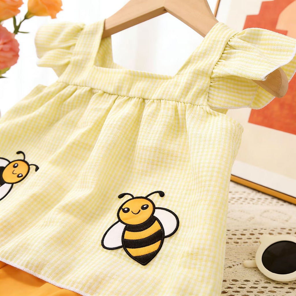 Baby Summer Clothes Bee Embroidery Shorts Set, Infant Square Neck Doll Shirt with Ruffle Pants Two-Piece Set