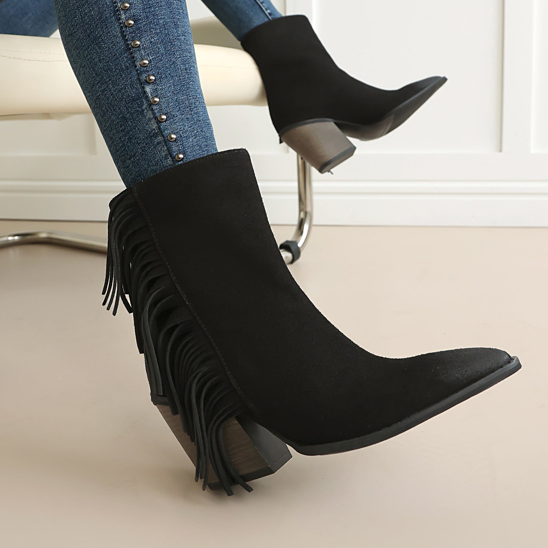 Botines Western con Flecos, Punta Fina y Tacón Grueso – Mujer