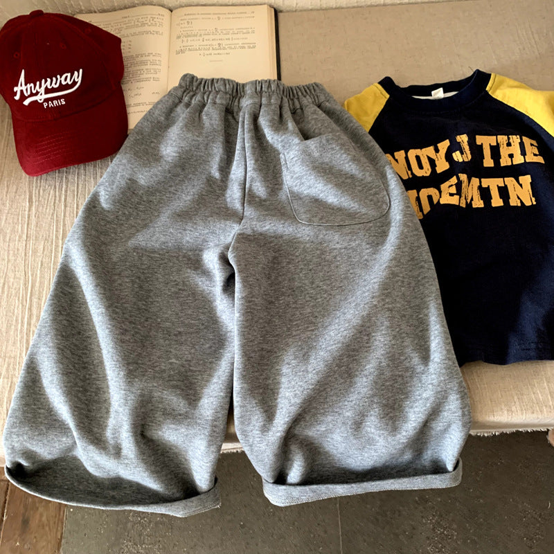 Small and medium-sized children's casual pants for loose sports