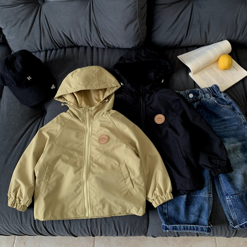 Casual hooded windbreaker for boys in spring and autumn baby jacket